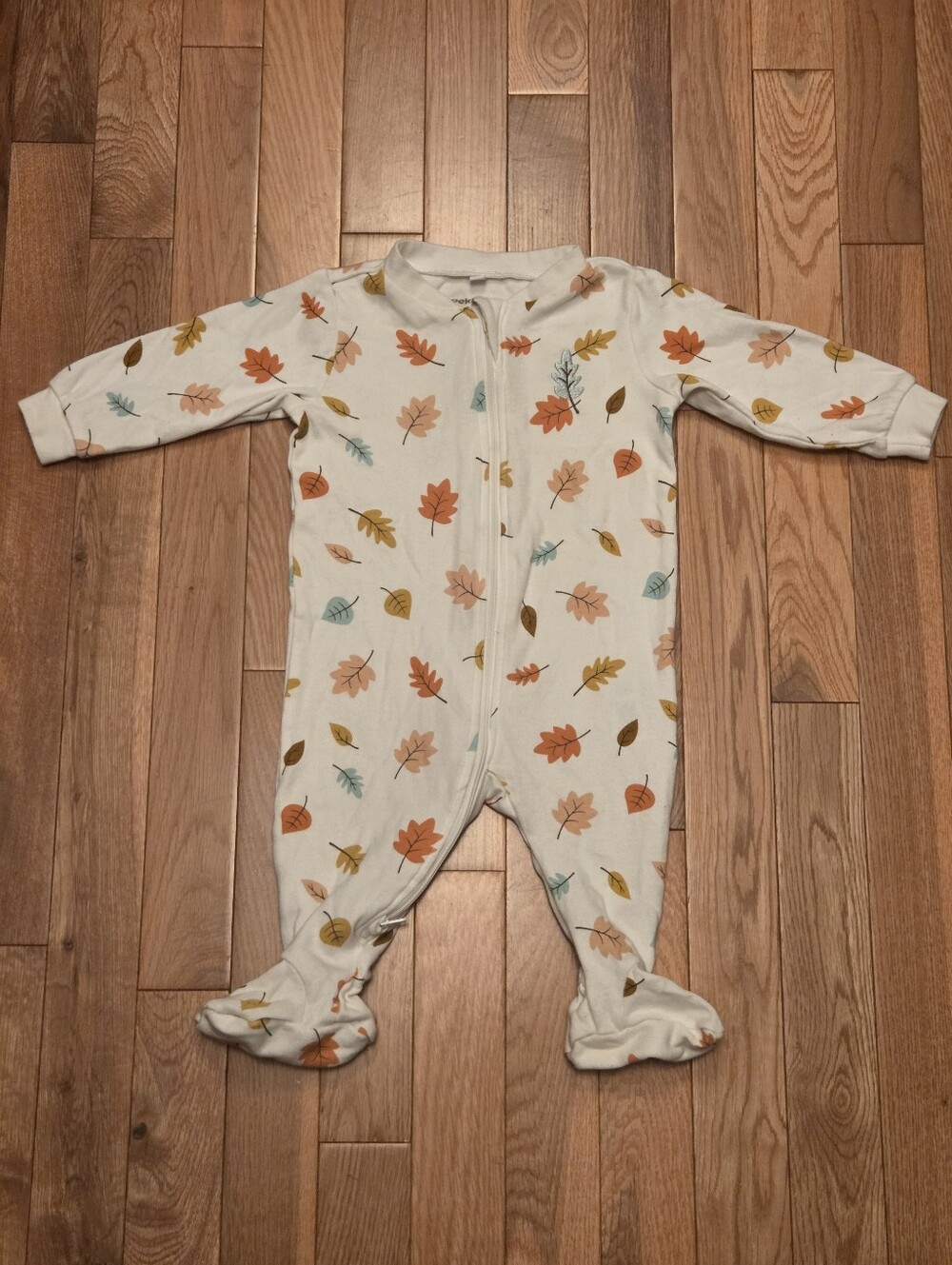 5/$20 Pwkkle 6M Zipper Footed Sleeper Pajamas with Cute Fall Leaf Print